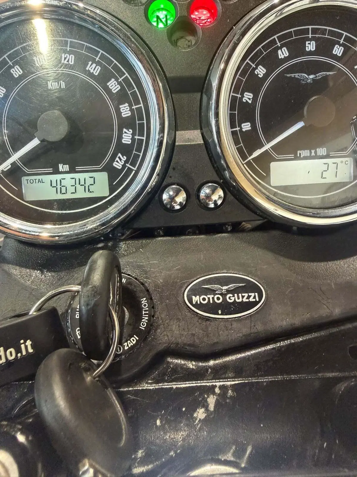 Moto Guzzi V7 Classic (2008 - 12) (5)