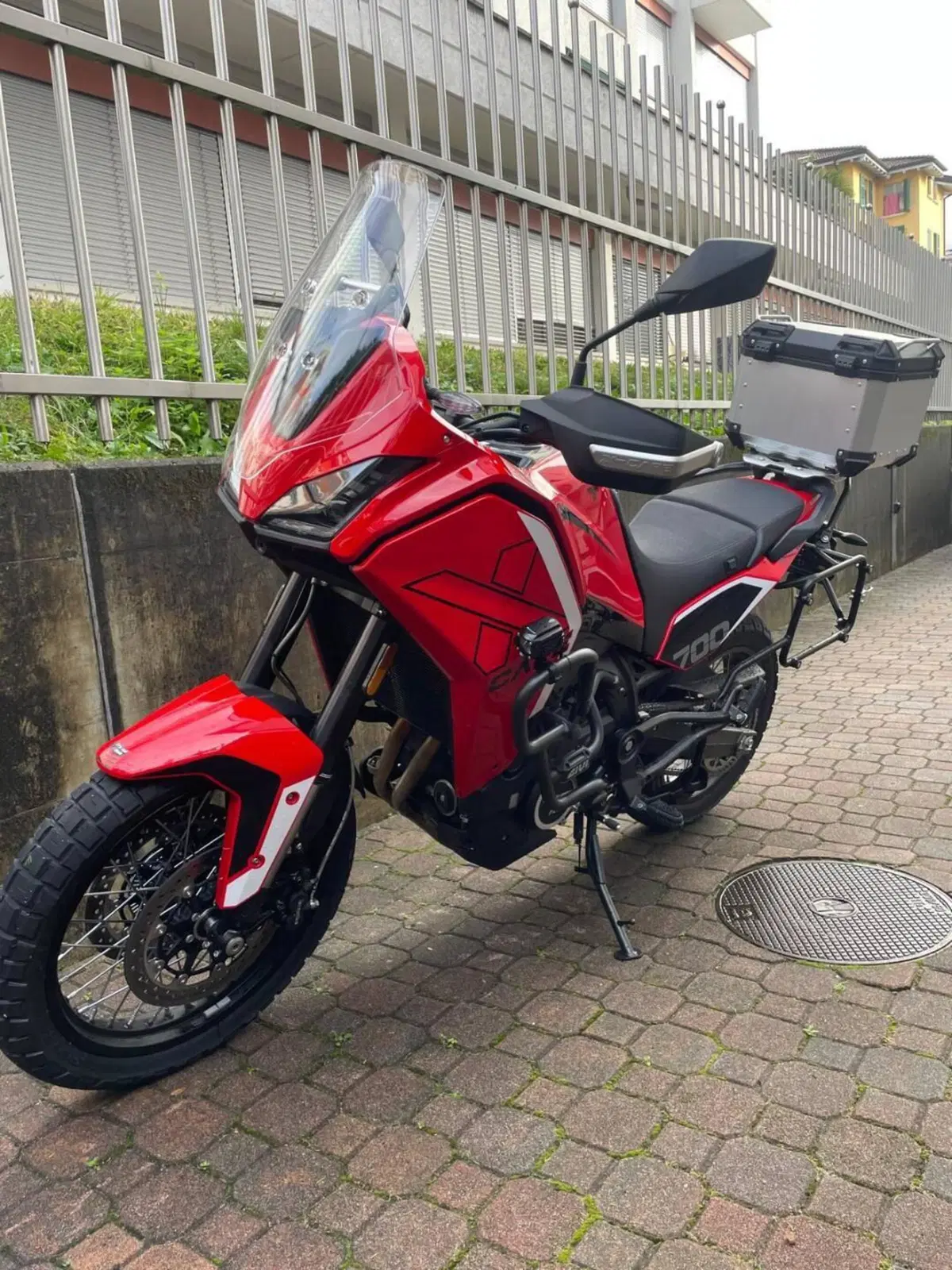Moto Morini X-Cape 700 Gold Edition (2025 - 26)
