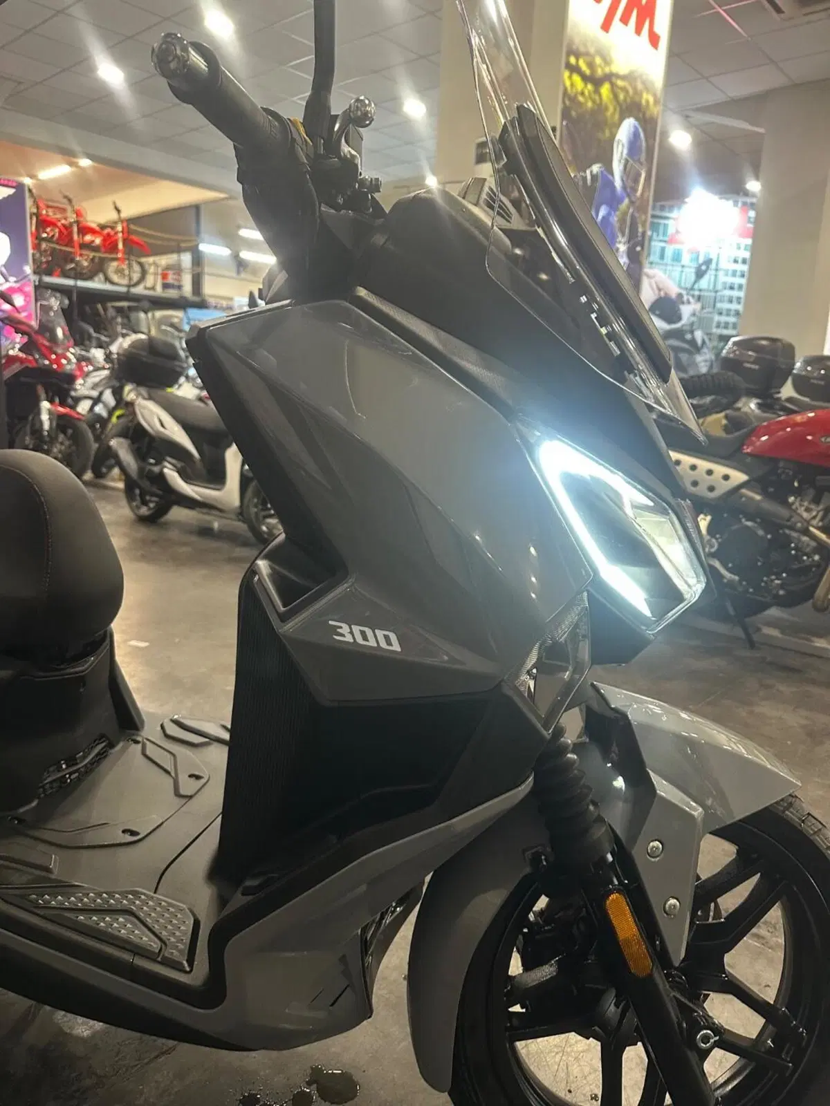 Sym Joyride 300 (2022 - 24) (9)