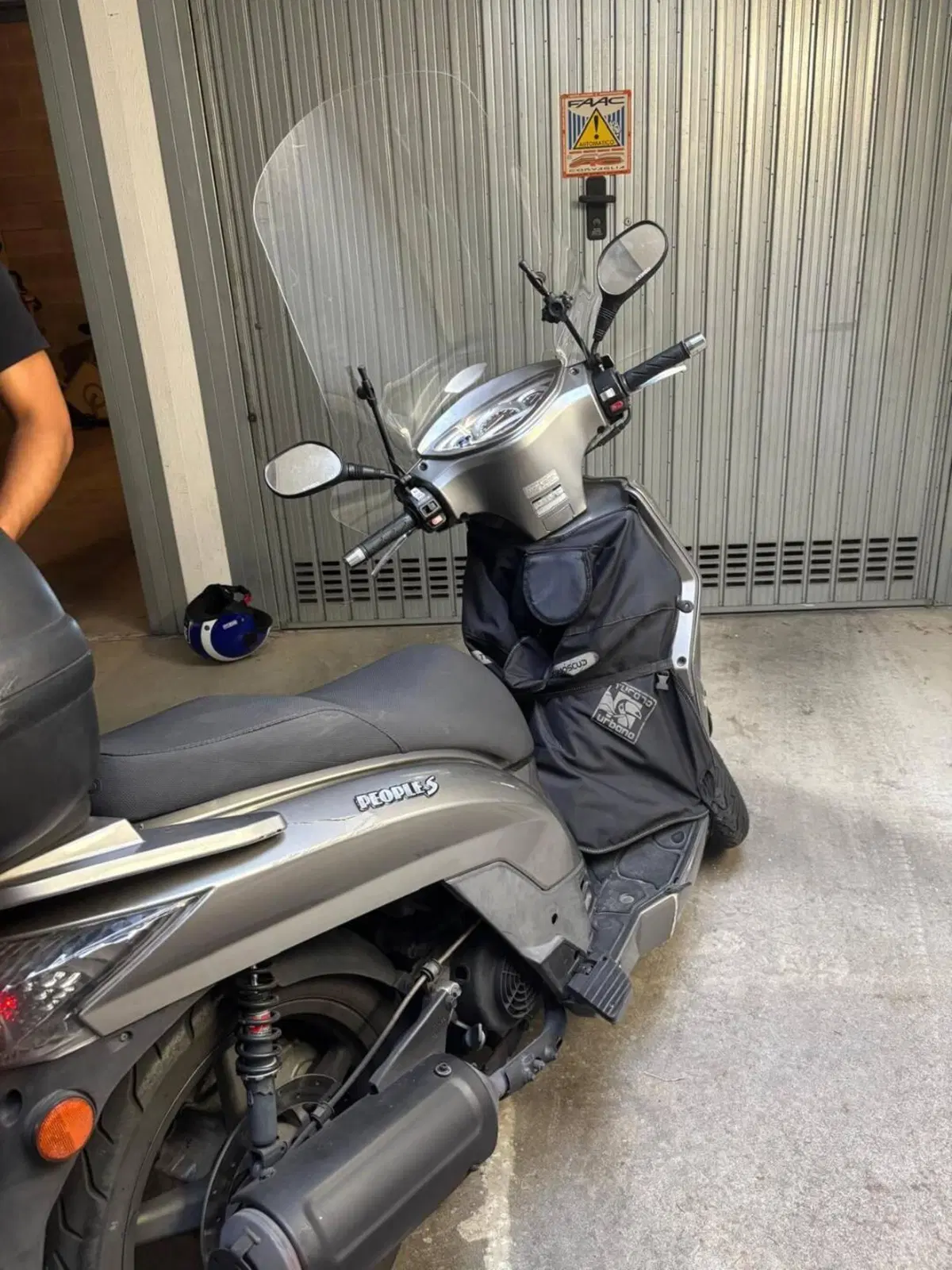 Kymco People 200i GT (2010 - 17) (3)