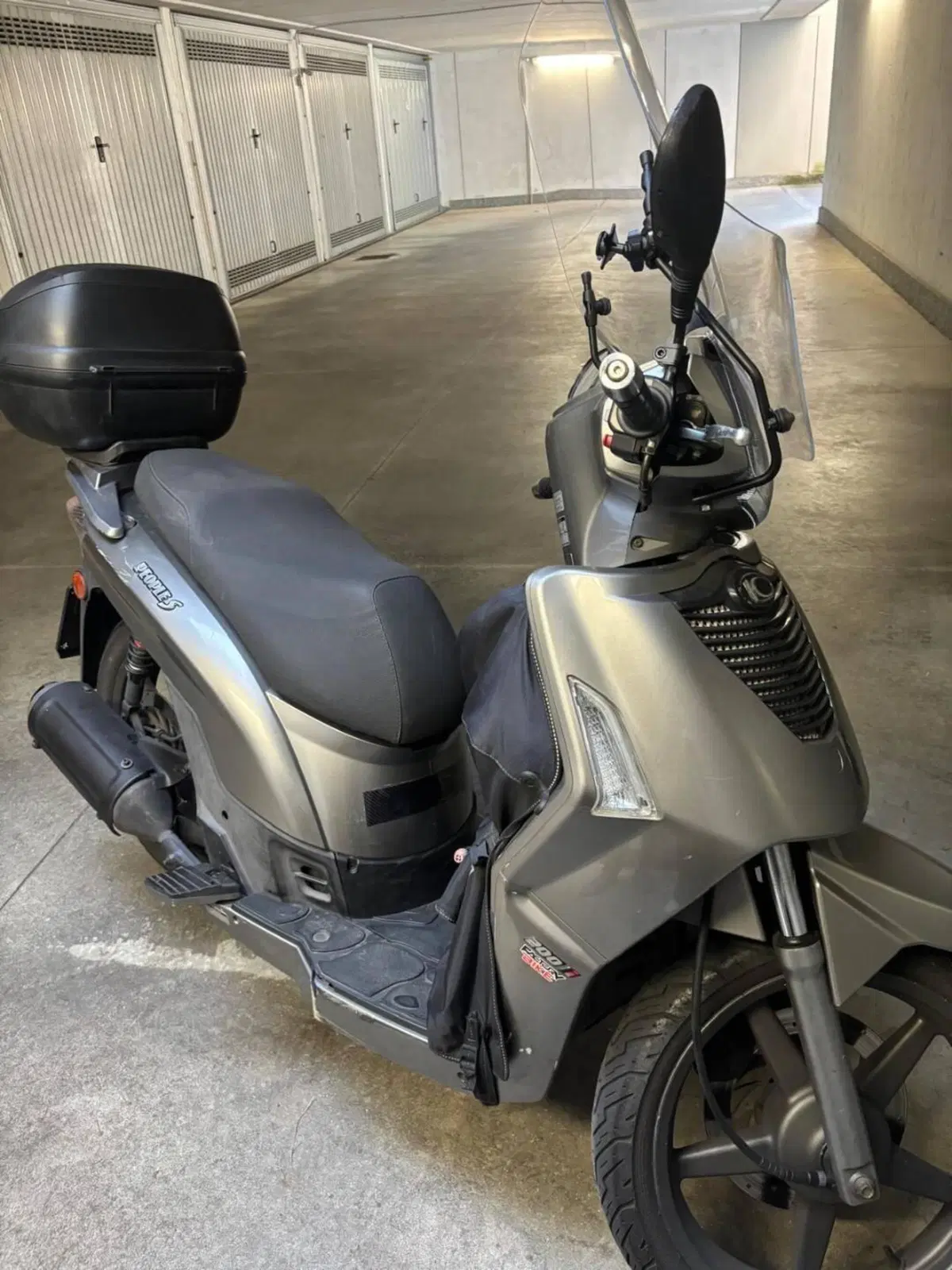 Kymco People 200i GT (2010 - 17) (4)