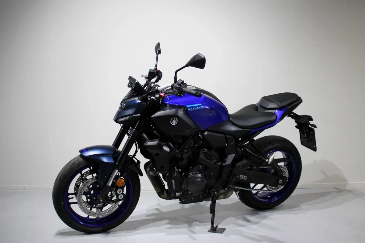 Yamaha MT-07 Y-AMT (2025 - 26) (3)