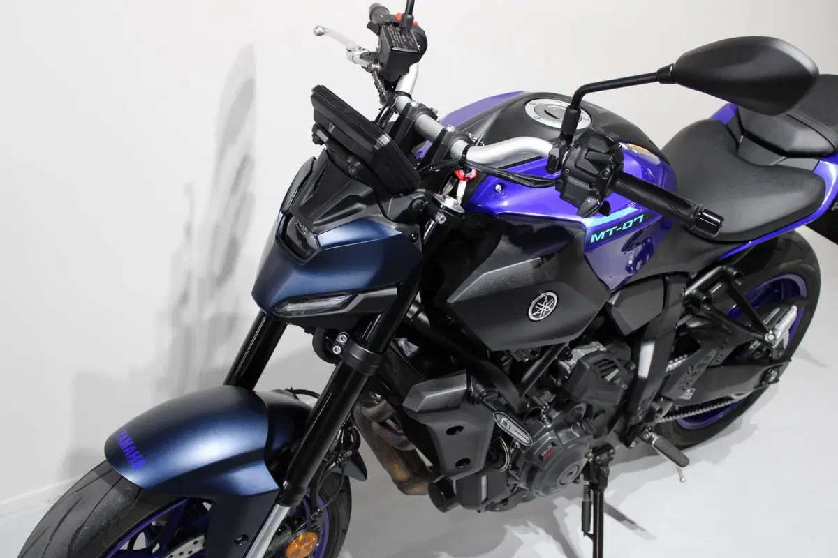 Yamaha MT-07 Y-AMT (2025 - 26) (8)