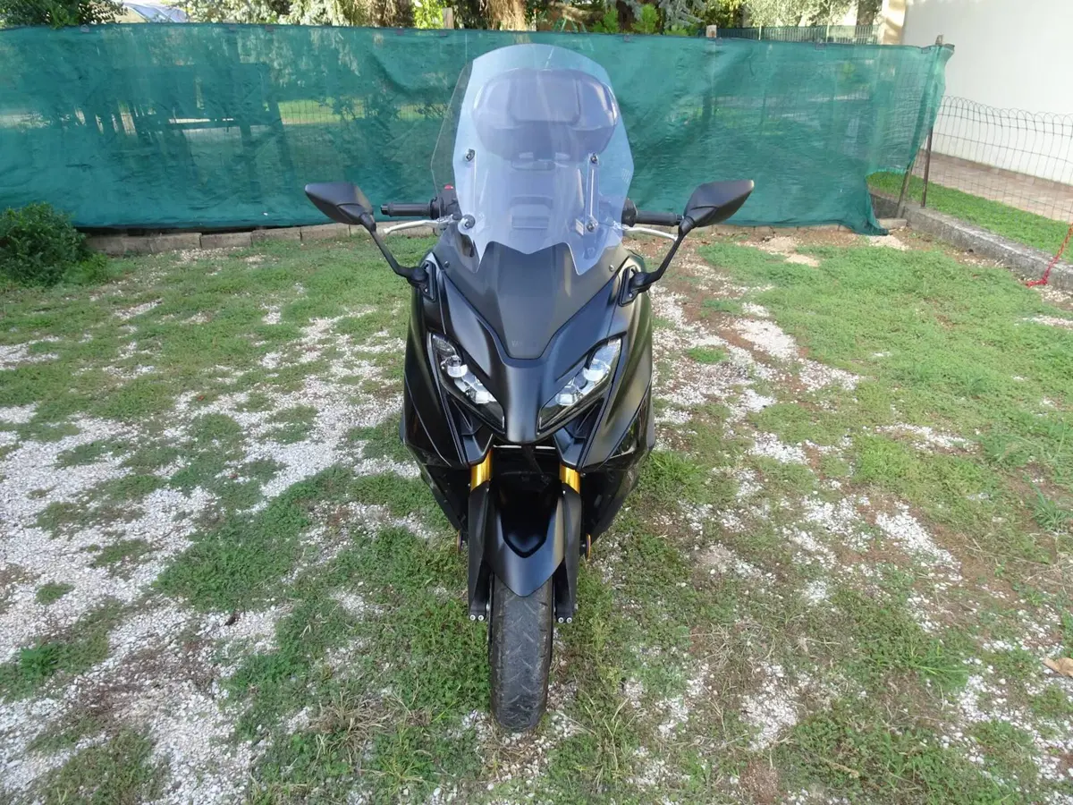 Yamaha T-Max 560 Tech Max (2022 - 24) (7)