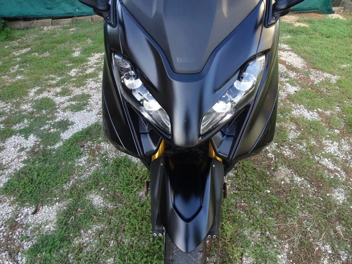 Yamaha T-Max 560 Tech Max (2022 - 24) (18)