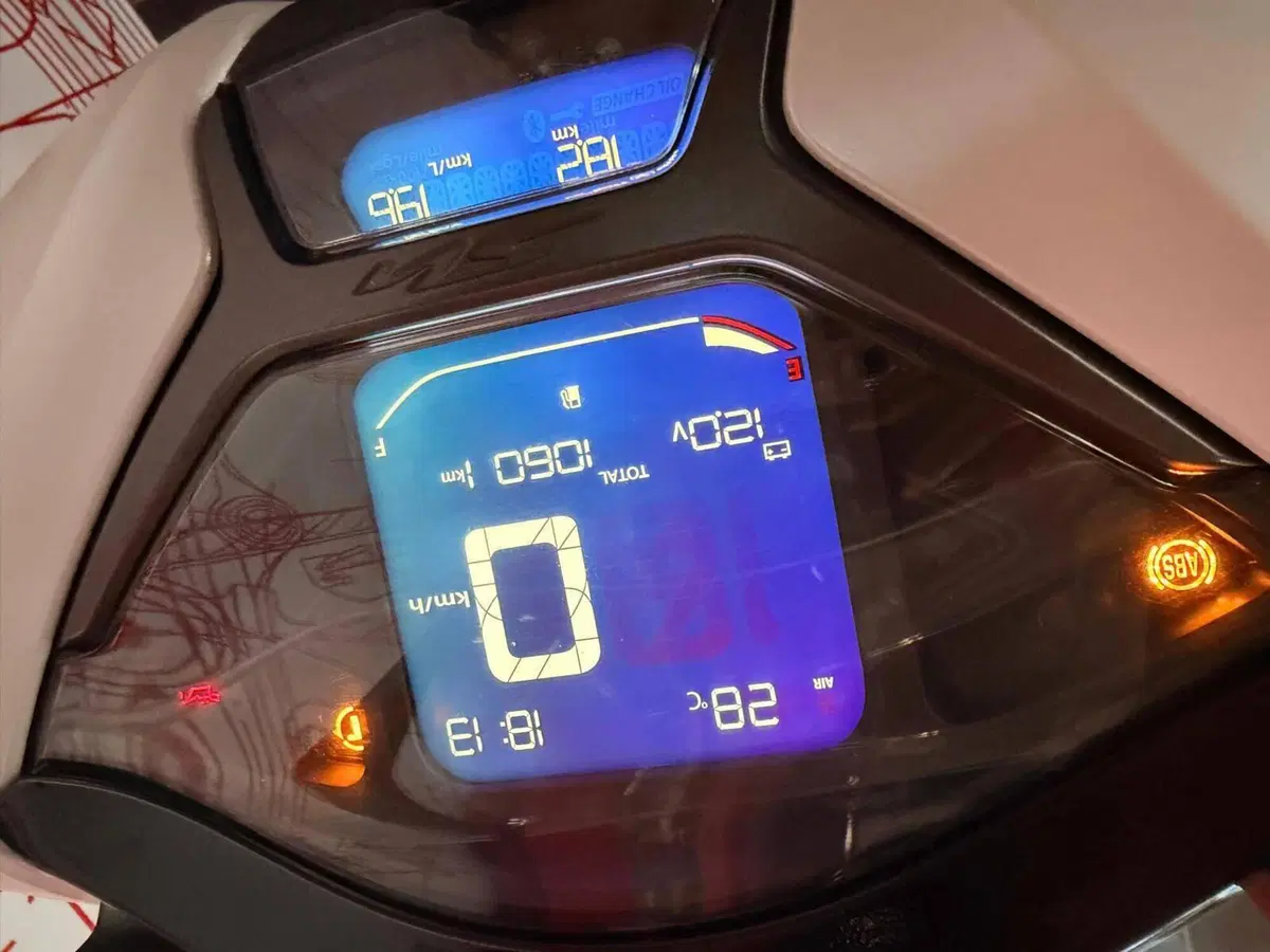 Honda SH 350 (2021 - 24) (8)
