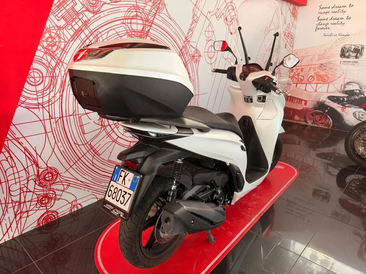 Honda SH 350 (2021 - 24) (4)