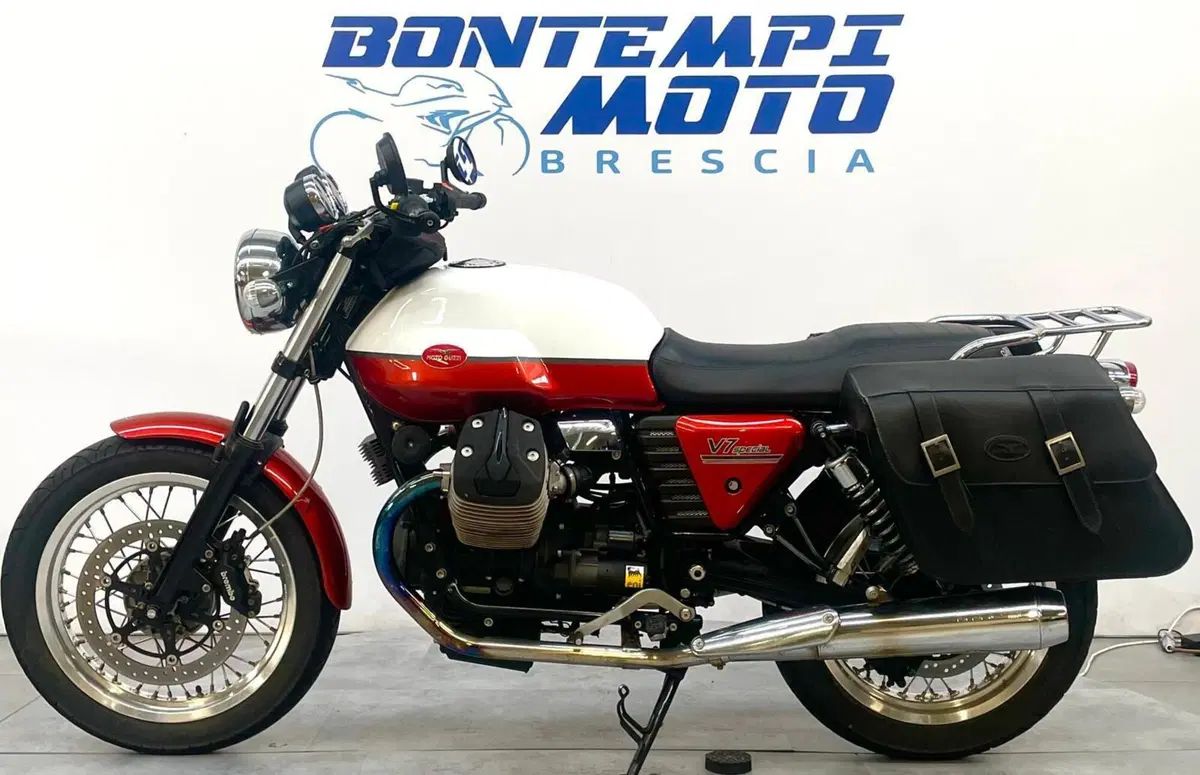 Moto Guzzi V7 Classic (2008 - 12) (2)