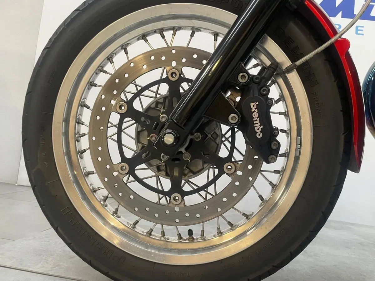 Moto Guzzi V7 Classic (2008 - 12) (6)