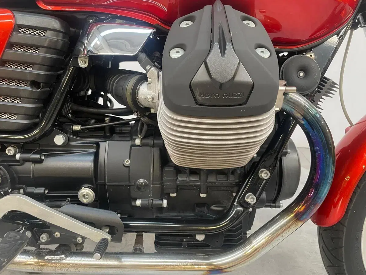 Moto Guzzi V7 Classic (2008 - 12) (15)