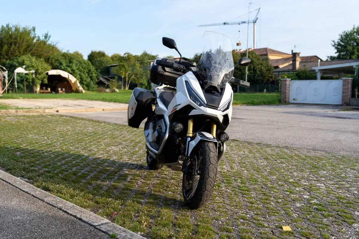 Honda X-ADV 750 Travel (2025 - 26) (3)