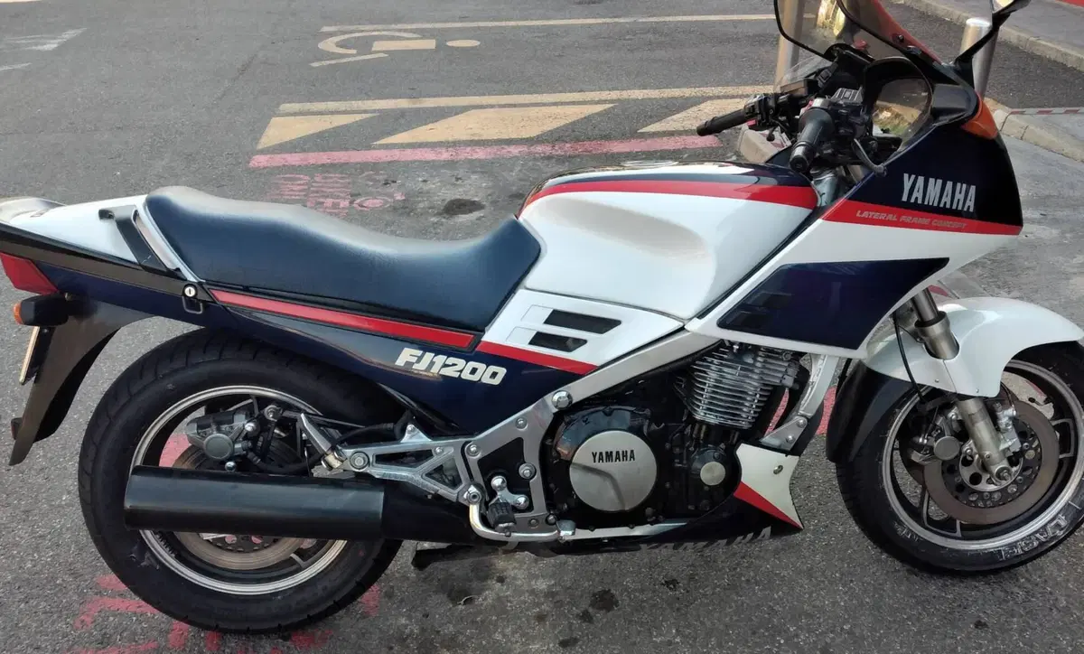 Yamaha fj 1200 (3)