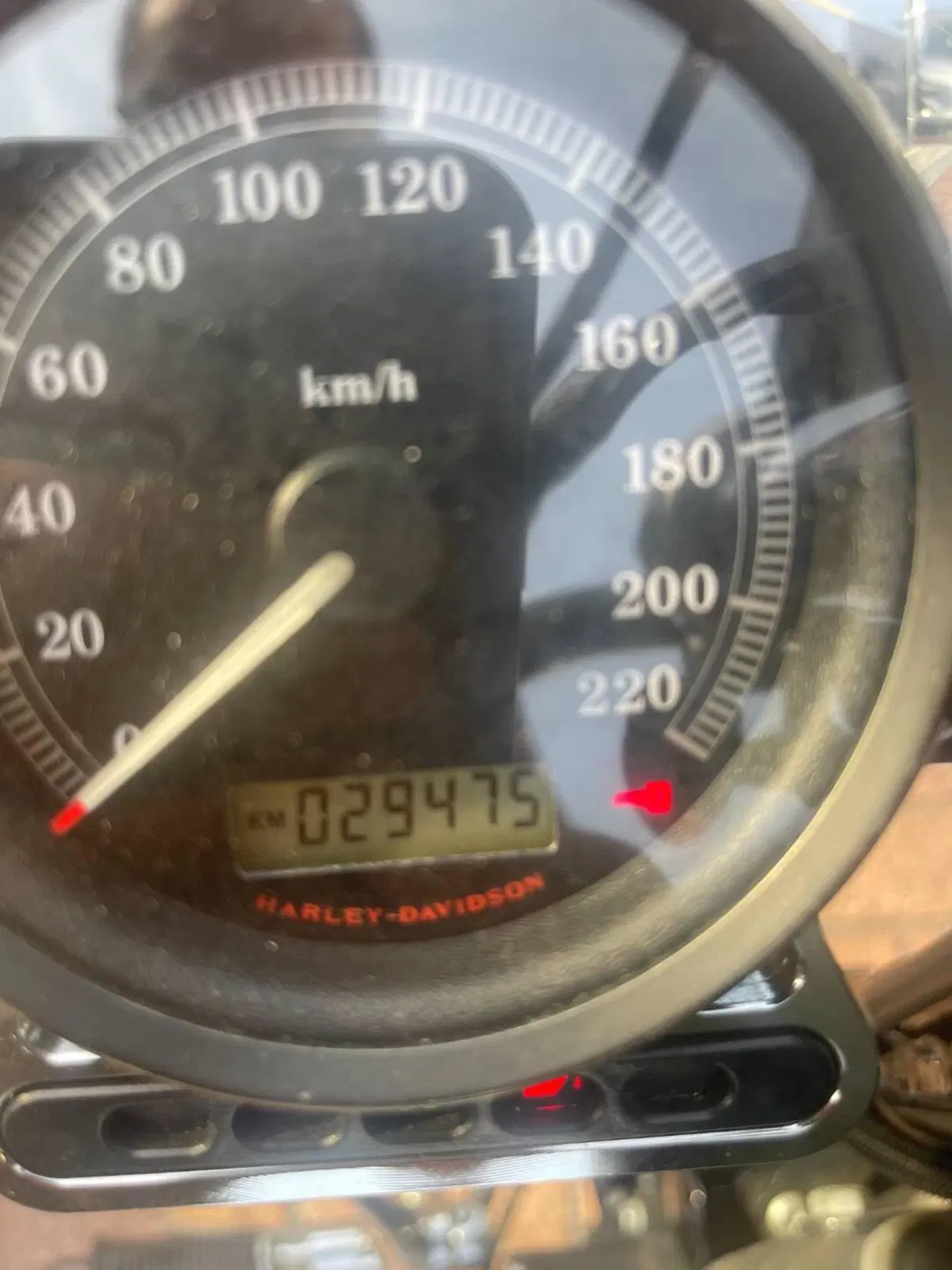Harley-Davidson 883 R (2008 - 16) - XL 883R (4)