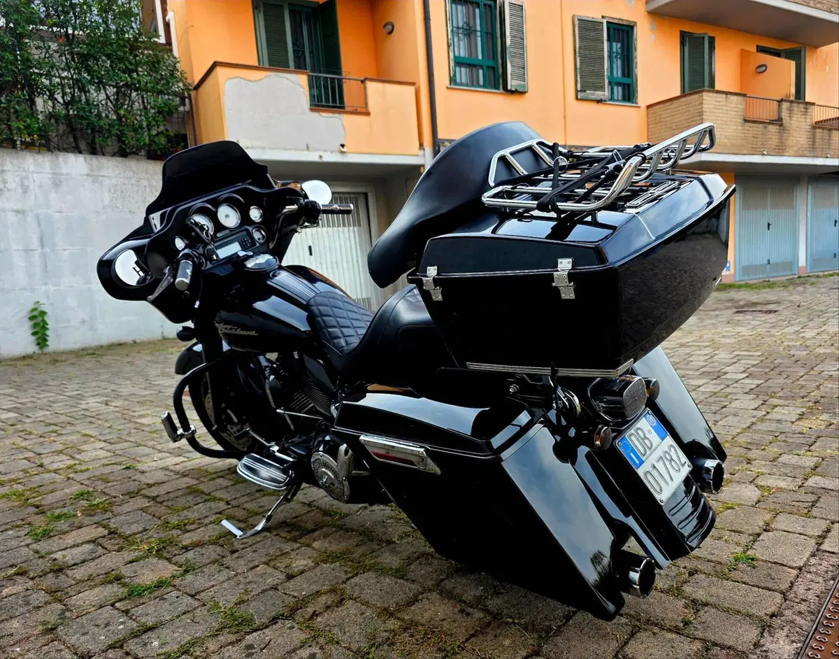 Harley-Davidson 1584 Street Glide (2007) - FLHX (4)