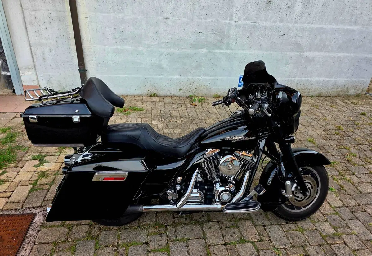 Harley-Davidson 1584 Street Glide (2007) - FLHX (6)