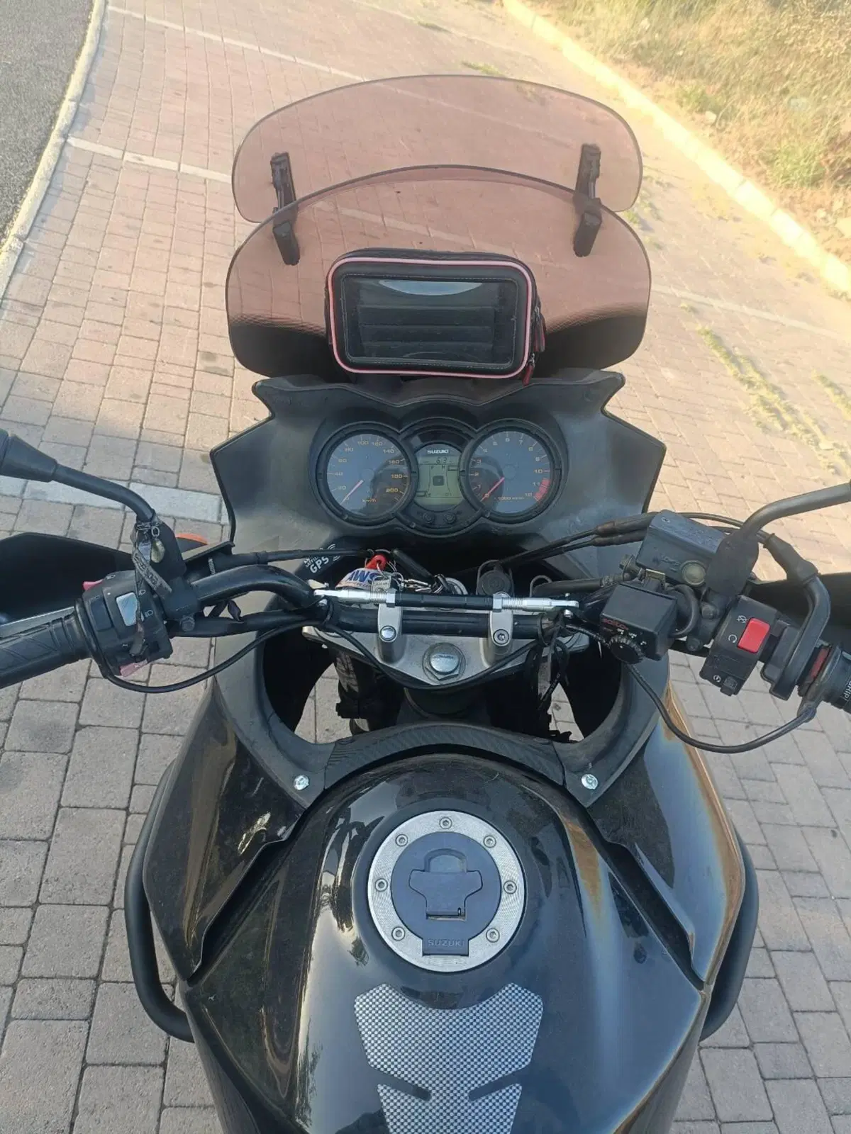 Suzuki V-Strom 650DL (2004 - 06) (4)