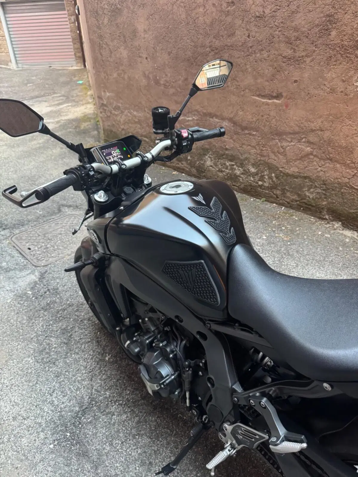 Yamaha MT-09 (2021 - 23) (2)