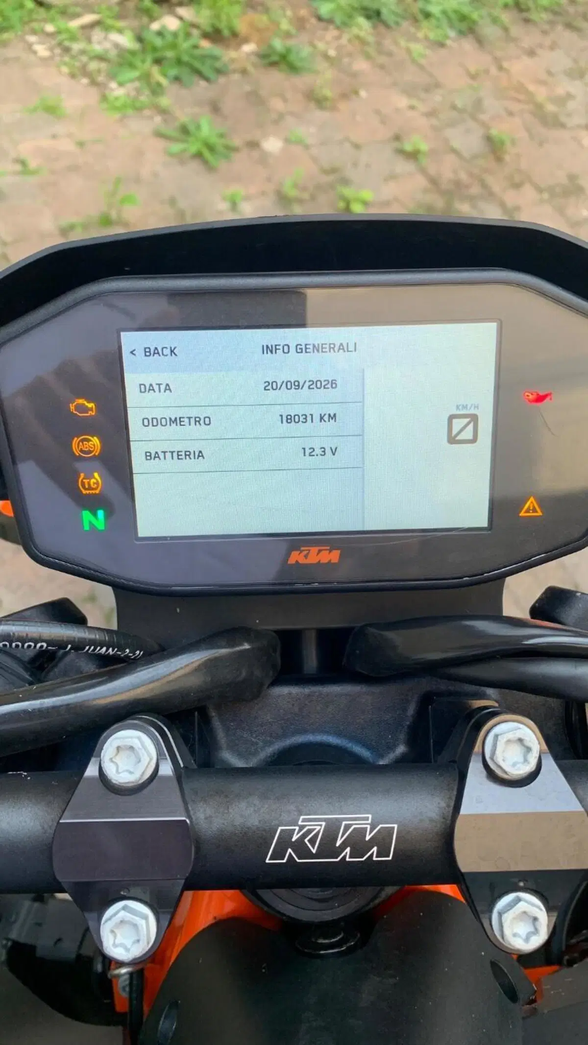 KTM 890 Duke R (2021 - 23) (5)