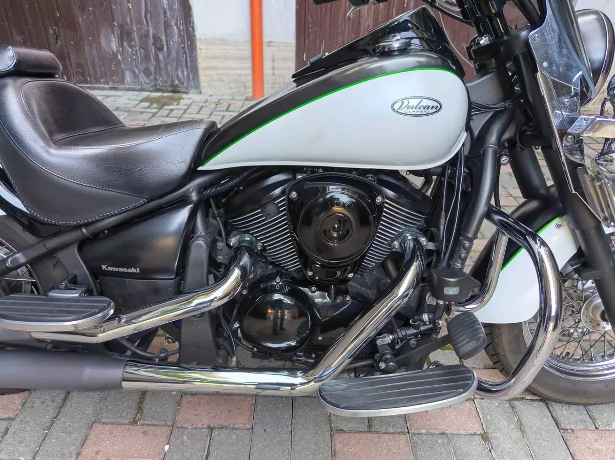 Kawasaki Vulcan VN 900 Classic SE (2011 - 16) (7)