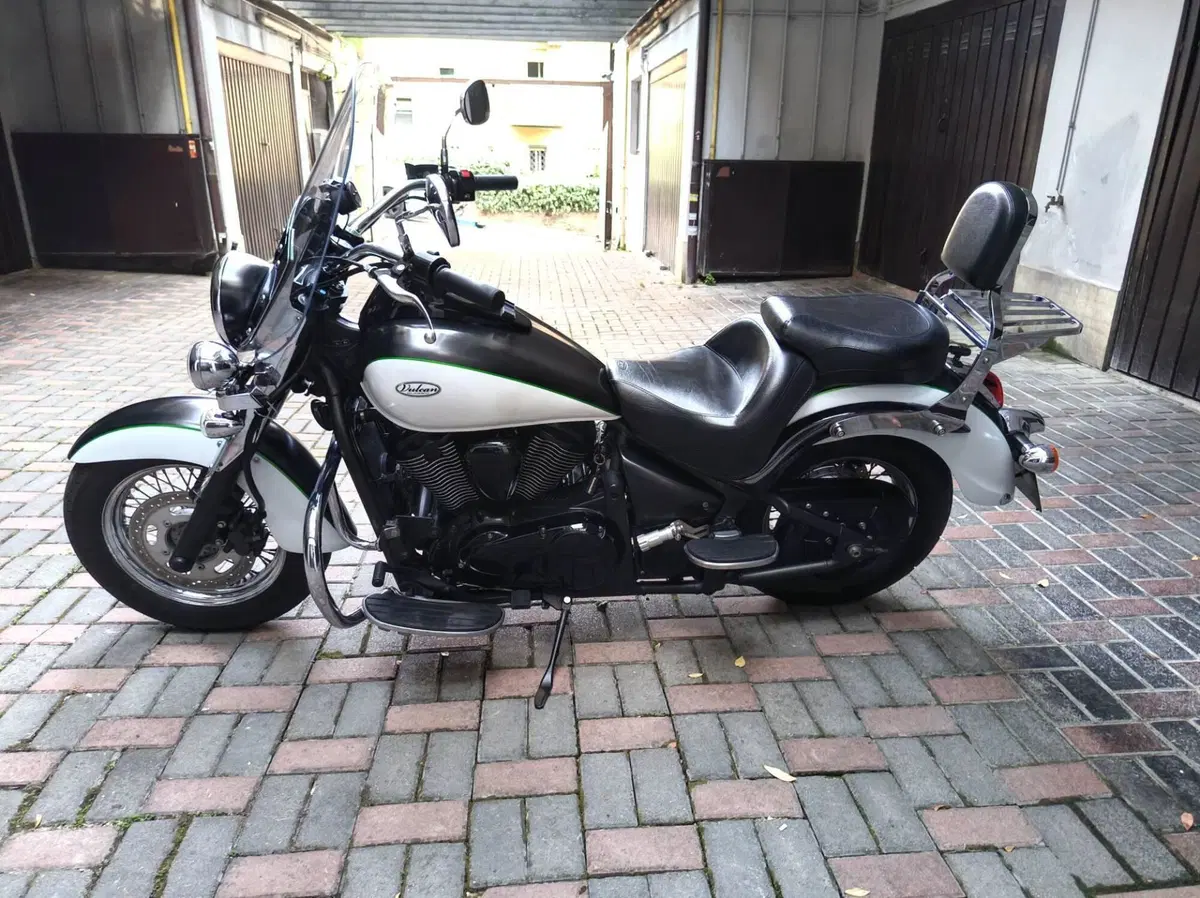 Kawasaki Vulcan VN 900 Classic SE (2011 - 16) (4)