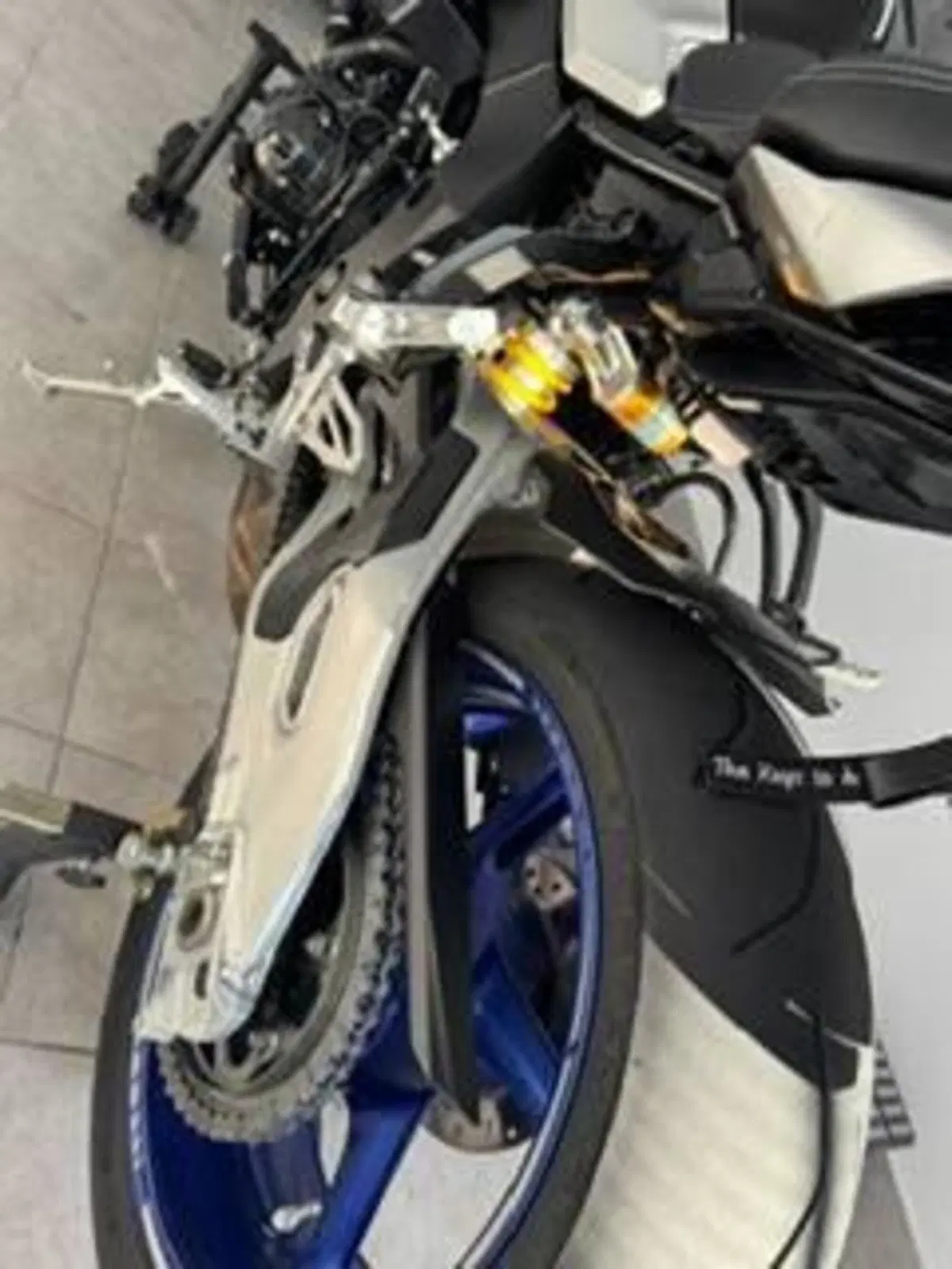 Yamaha MT-10 SP (2017 - 20) (4)