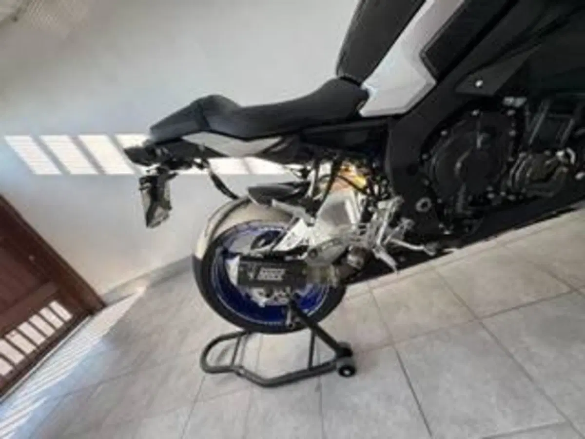 Yamaha MT-10 SP (2017 - 20) (10)