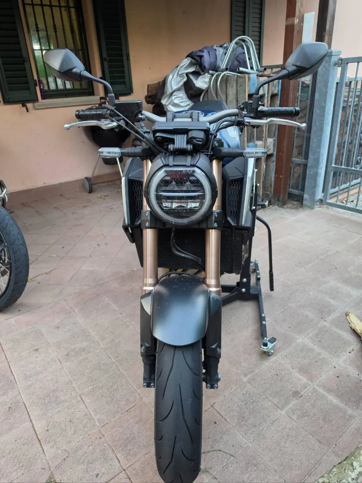Honda CB 650 R (2021 - 23) (4)