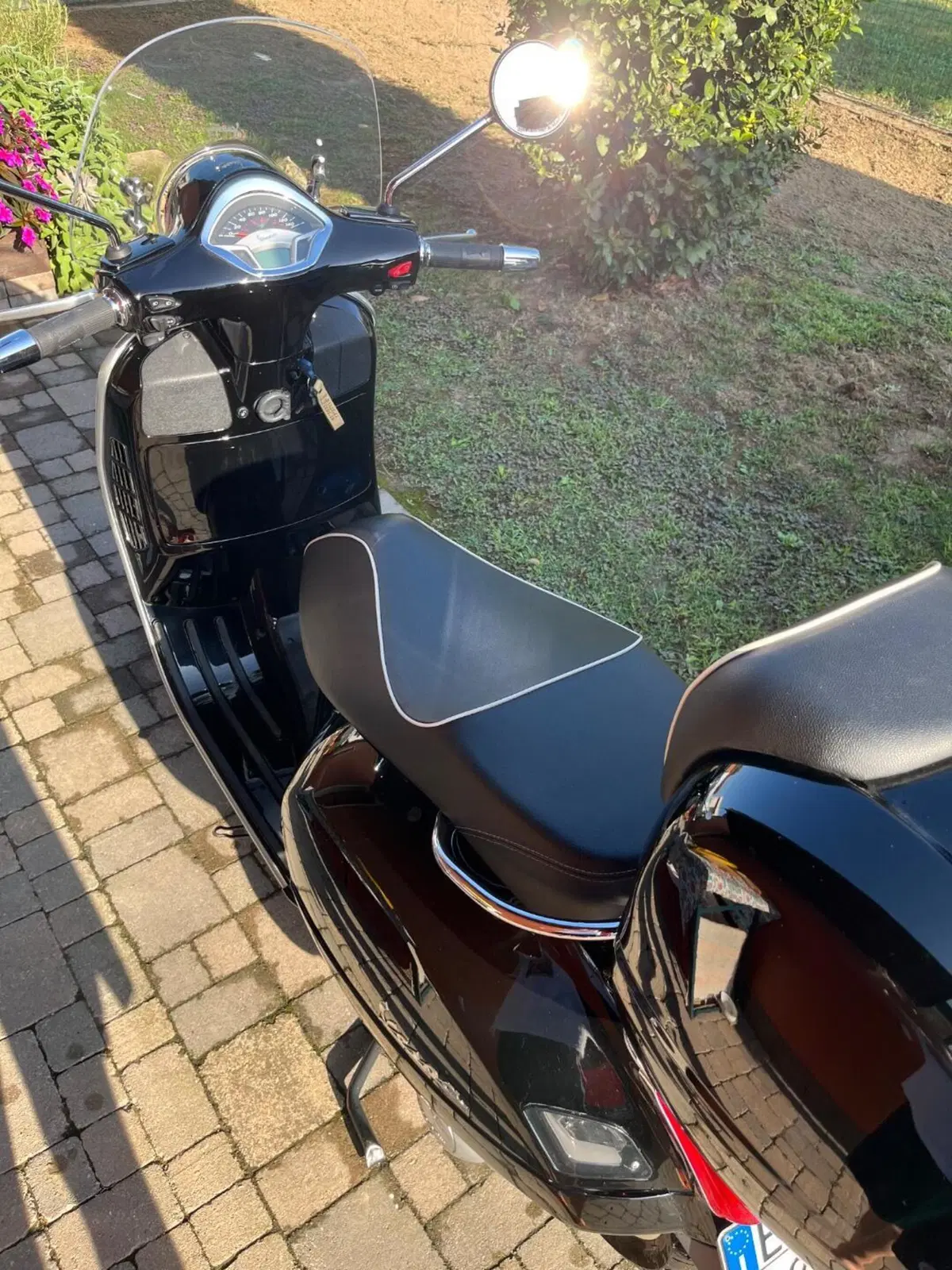Vespa GTS 300 (2010 - 14) (4)