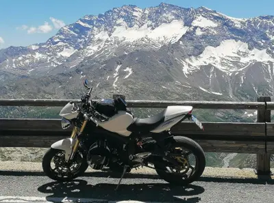 Triumph Street Triple (2007 - 12) usata