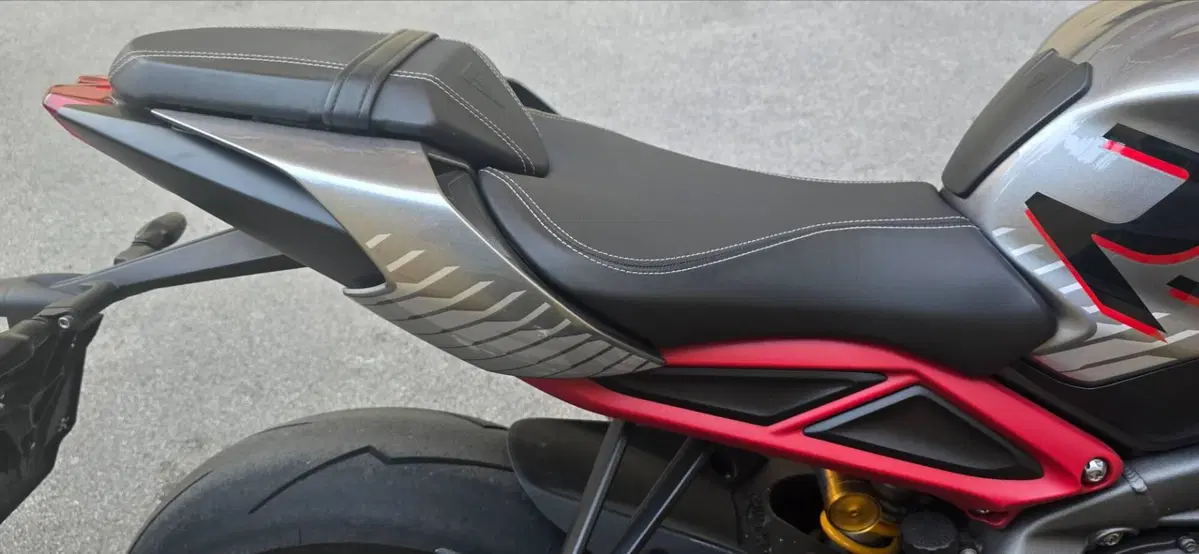 Triumph Street Triple RS (2020 - 22) (7)