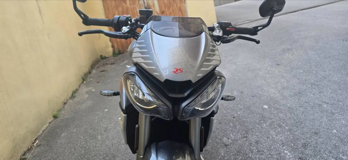 Triumph Street Triple RS (2020 - 22) (13)