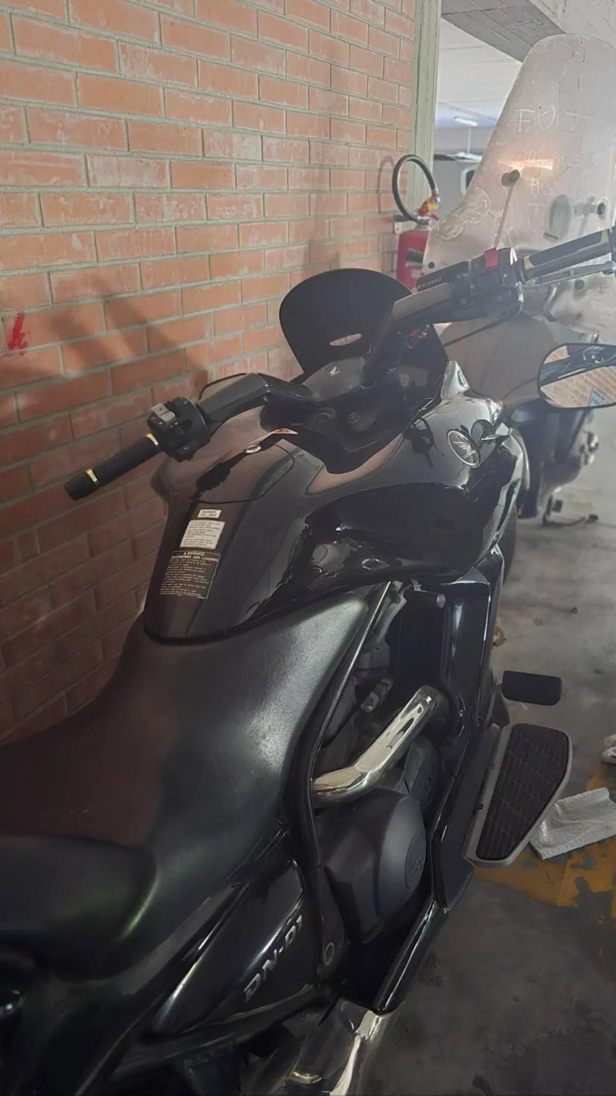 Honda DN-01 (3)