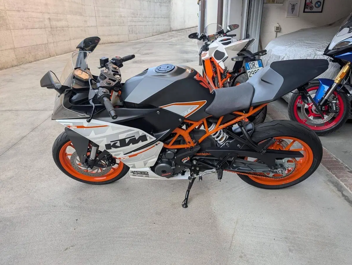 KTM RC 390 ABS (2015 - 16) (2)