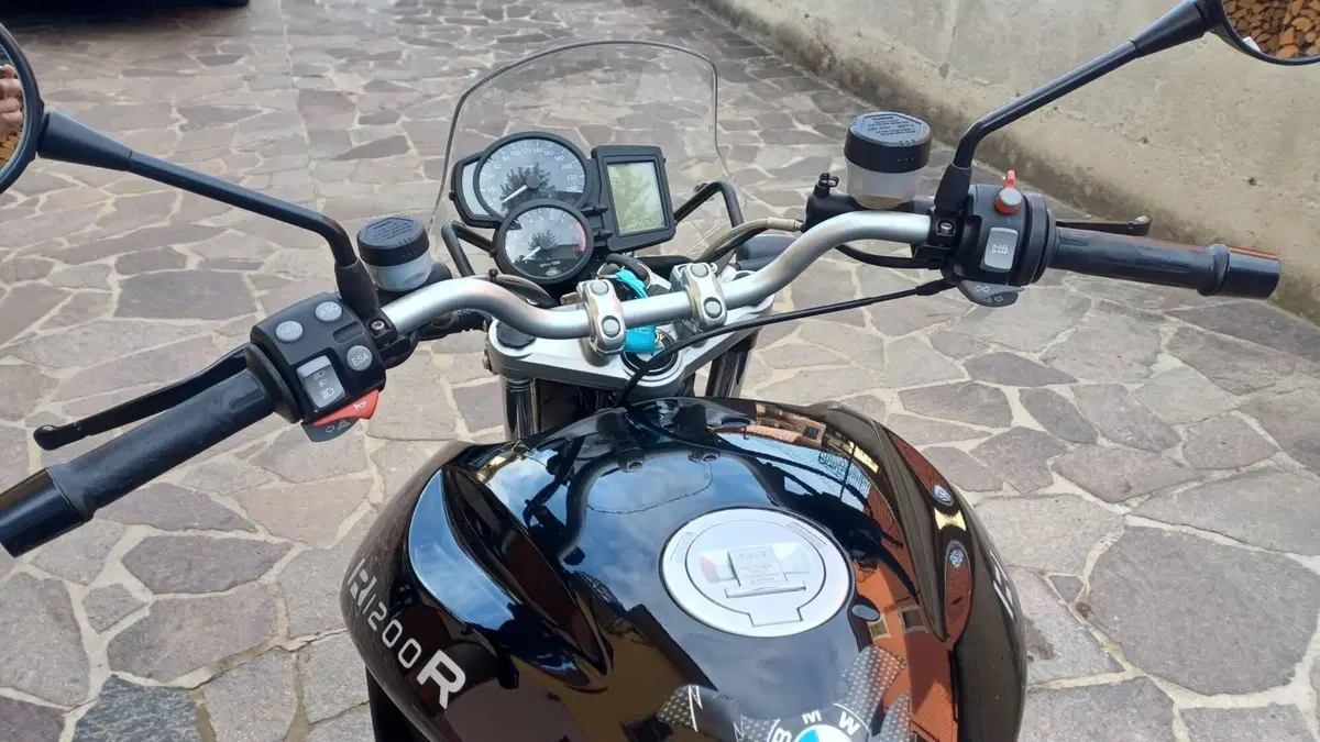 Bmw R 1200 R (2006 - 11) (3)