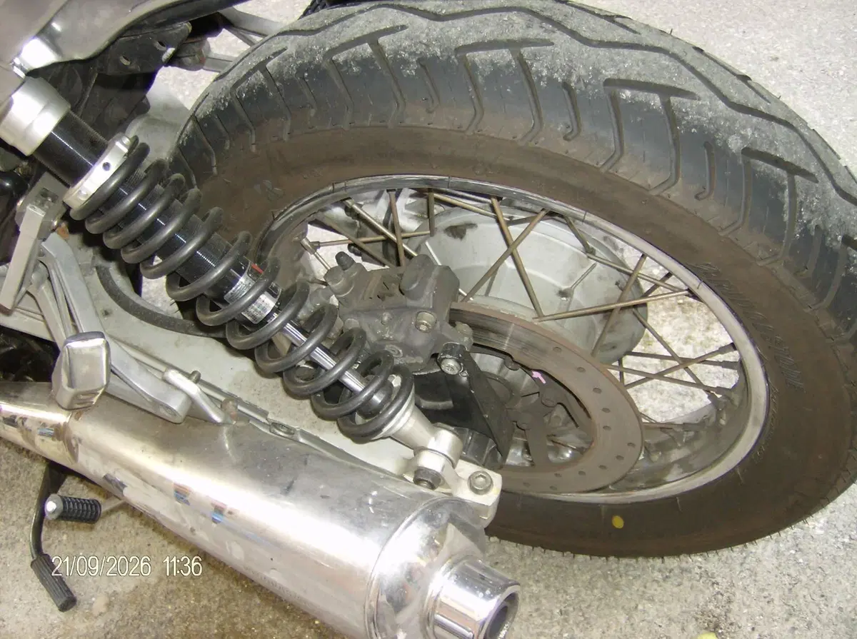 Moto Guzzi Nevada 750 (3)