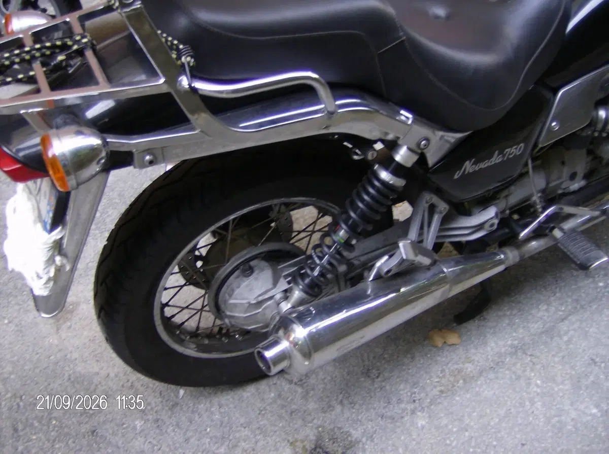 Moto Guzzi Nevada 750 (7)