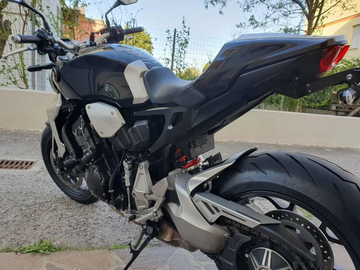 Honda CB 1000 R Neo Sport Cafè (2018 - 20) (2)