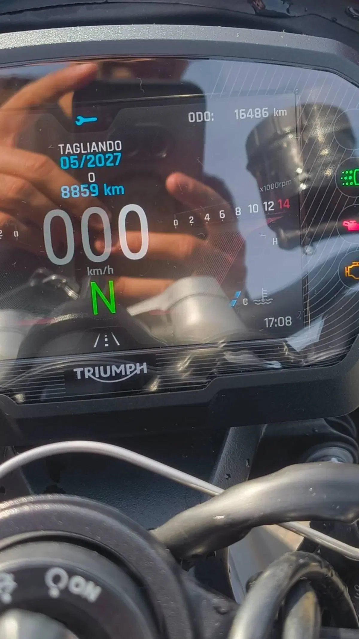 Triumph Street Triple 765 RS (2023 - 26) (6)