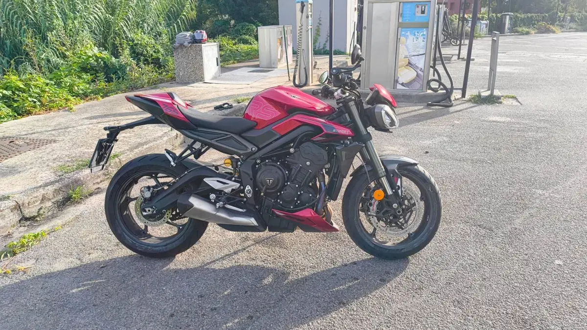 Triumph Street Triple 765 RS (2023 - 26) (8)