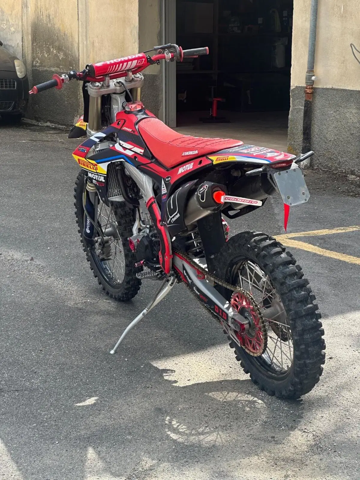 Honda CRF 250R (2014) (3)