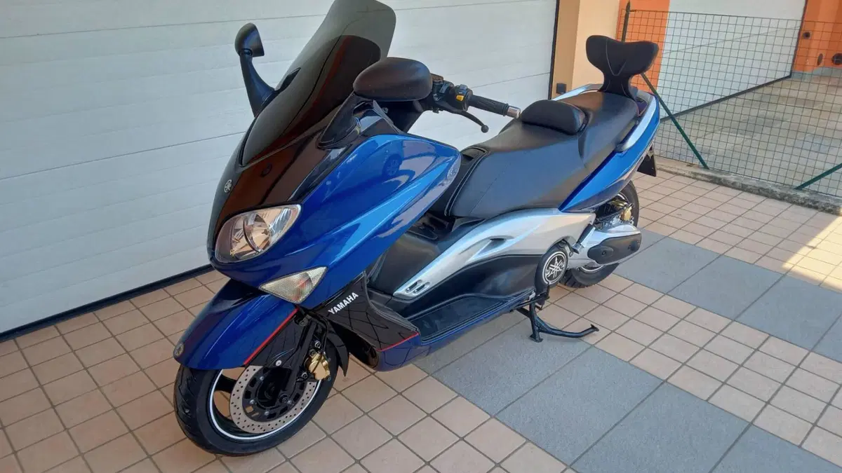 Yamaha T-Max 500 (2001 - 03) (2)
