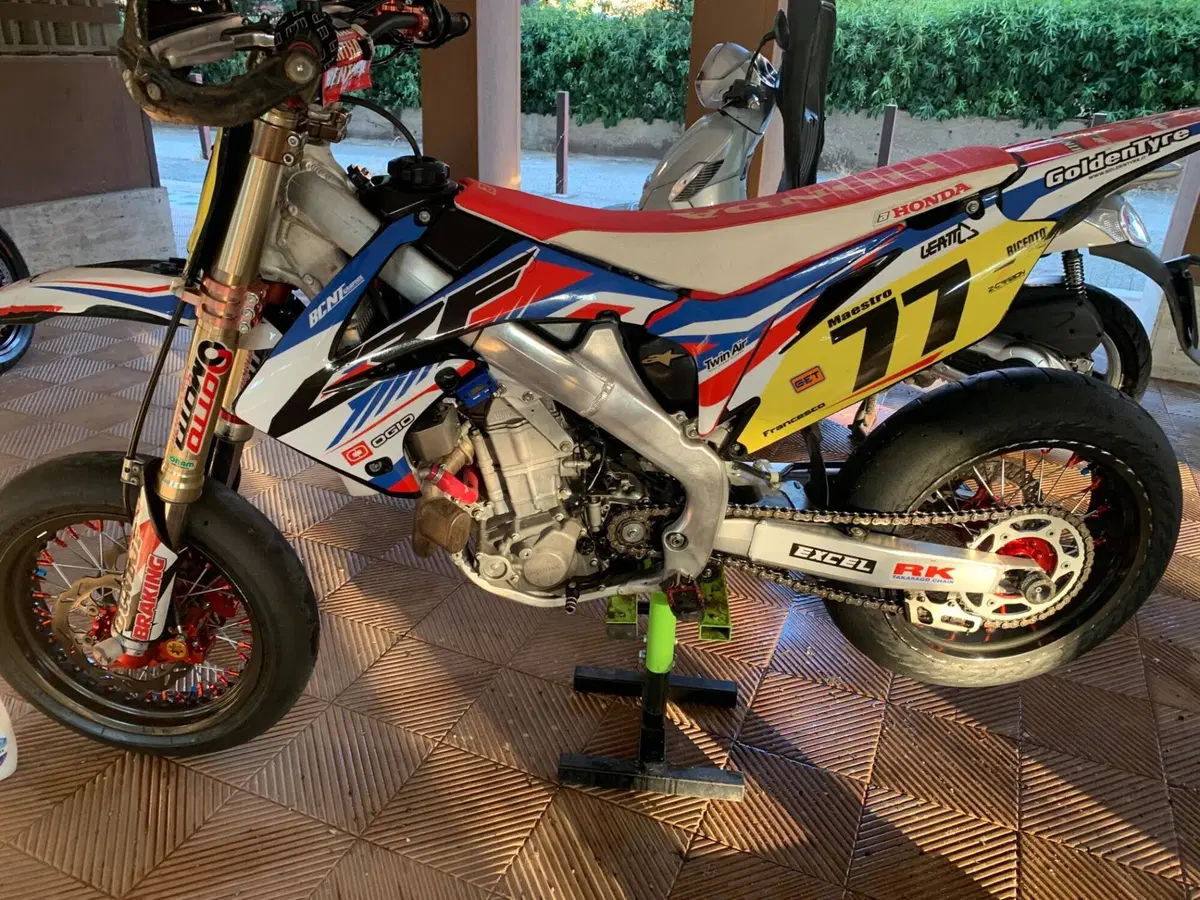 Honda CRF 450R (2011 - 12) (3)