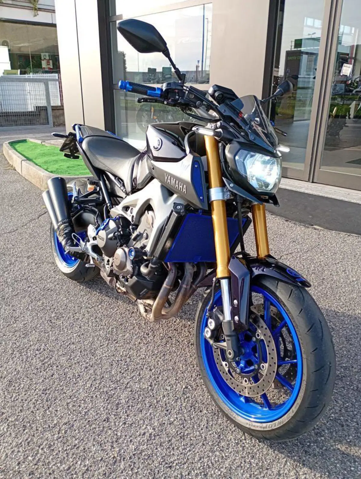 Yamaha MT-09 ABS (2016) (2)