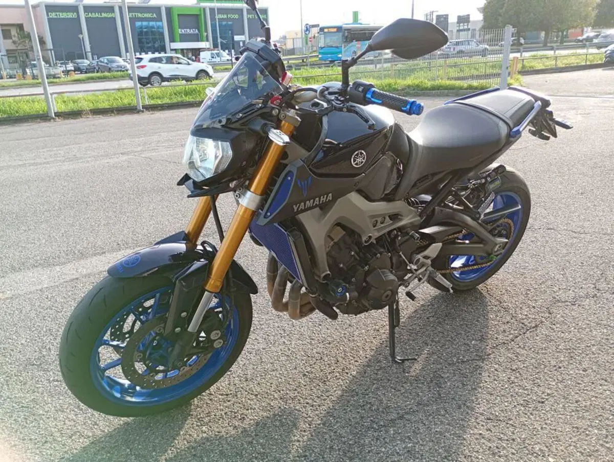Yamaha MT-09 ABS (2016) (3)