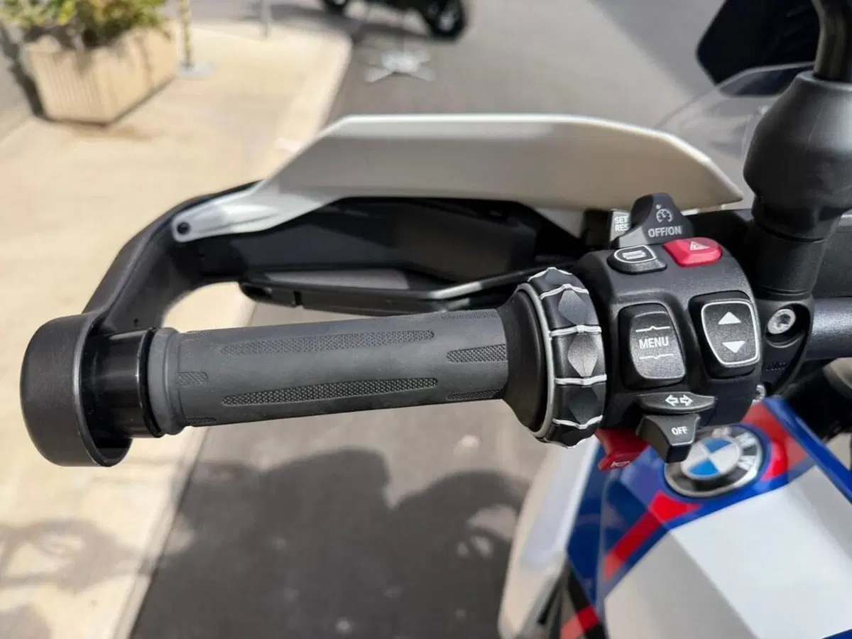Bmw R 1300 GS (2023 - 26) (8)