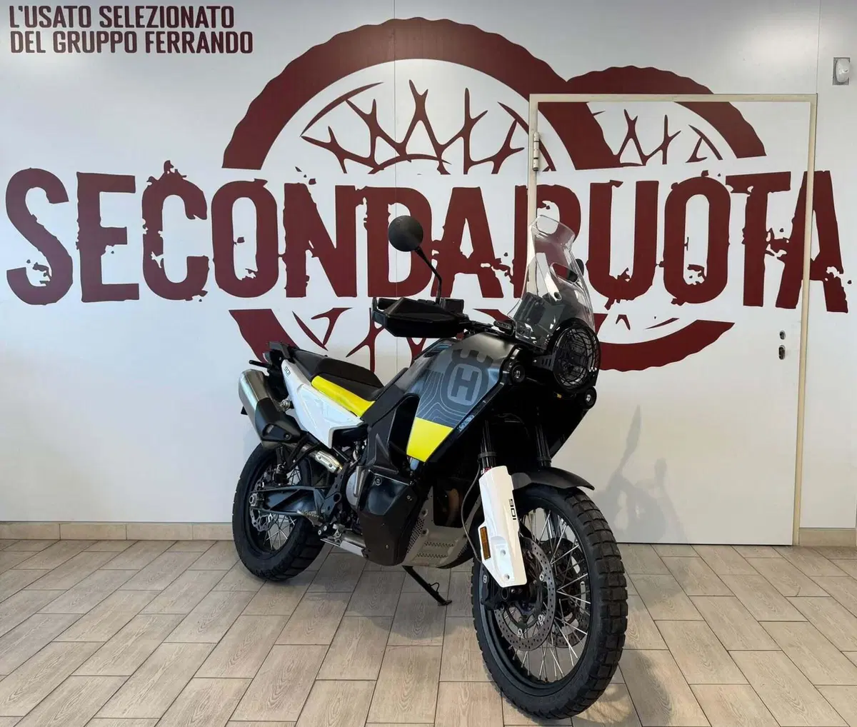 Husqvarna Norden 901 (2022 - 26) (2)