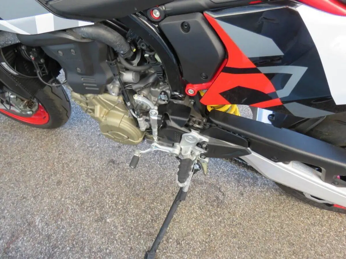 Ducati Hypermotard 698 Mono RVE (2024 - 26) (14)