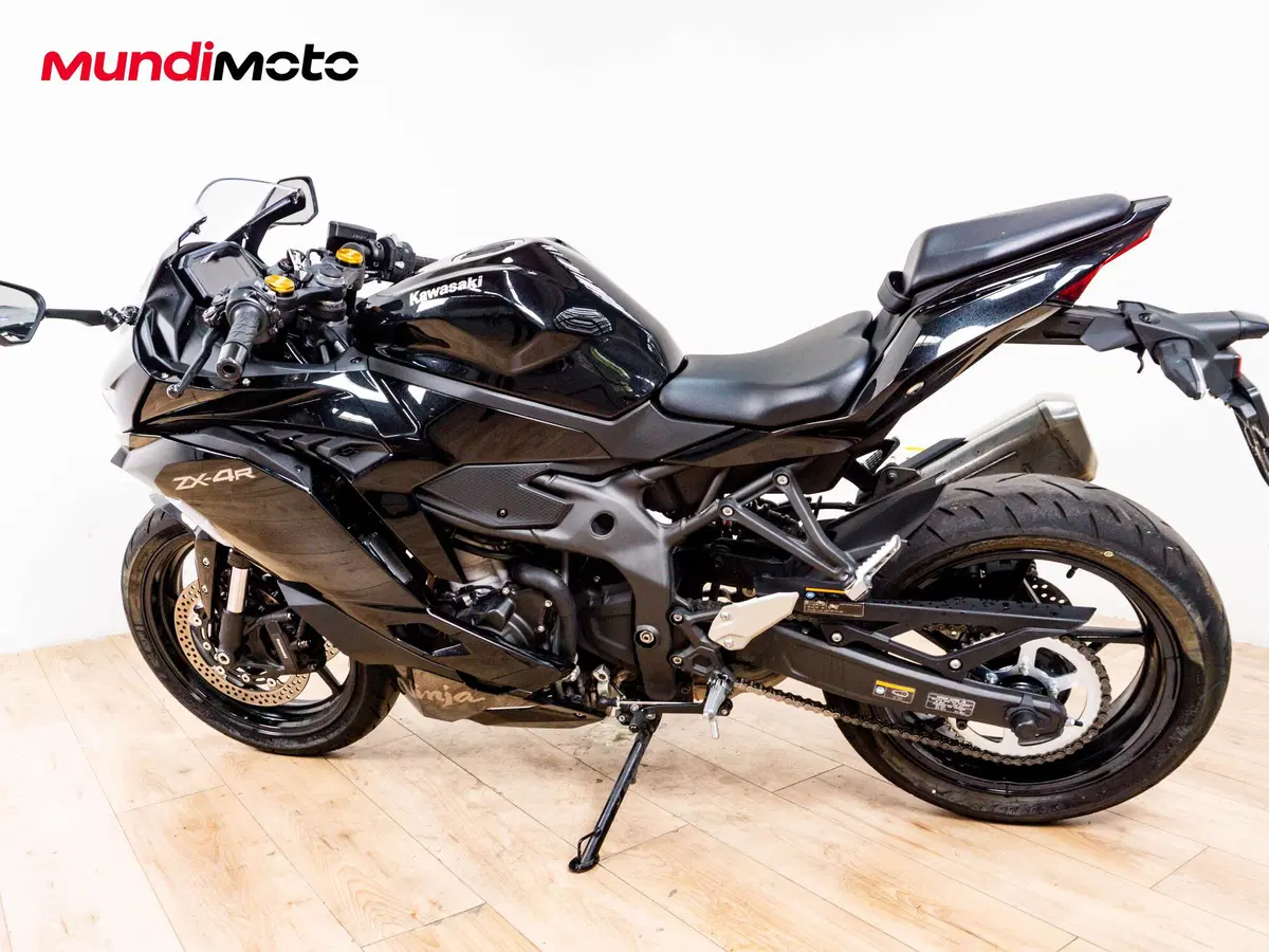 Kawasaki Ninja ZX-4RR (2024 - 26) (7)