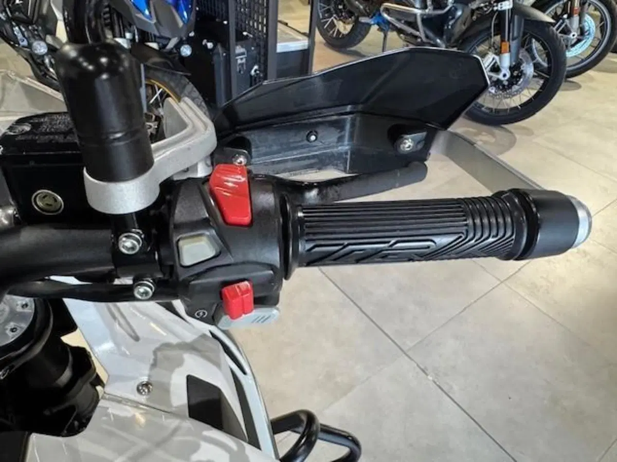 Benelli TRK 502 (2021 - 25) (11)
