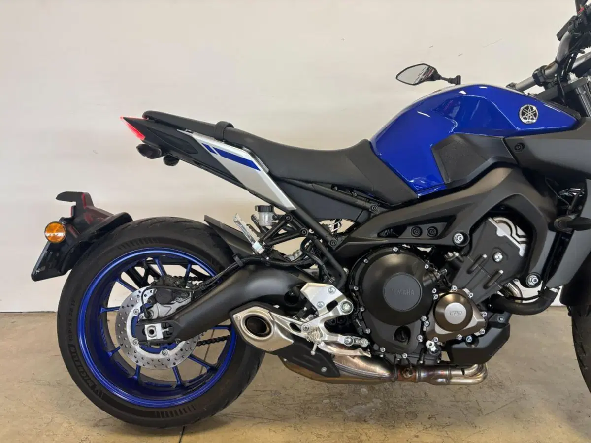 Yamaha MT-09 (2017 - 20) (5)